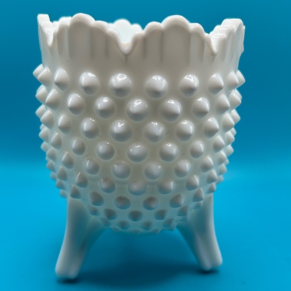 Vintage Fenton hobnail milk glass egg shaped bowl or vase three legs, Easter - Picture 1 of 5